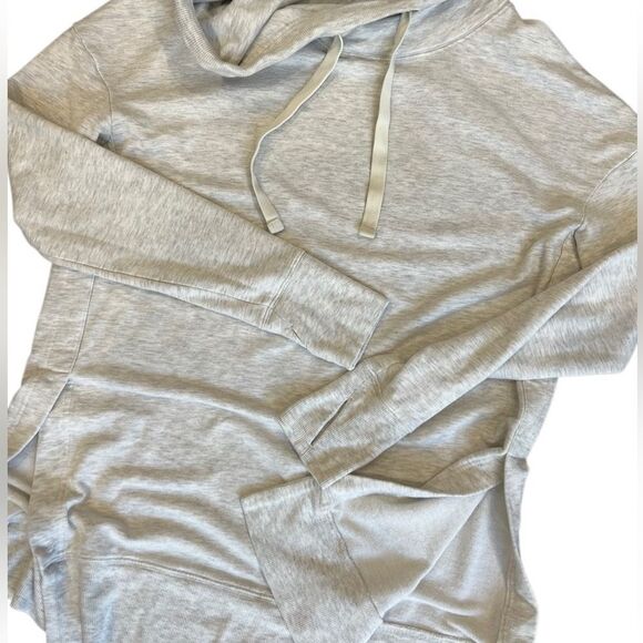 Athleta Sayulita Women’s Pullover Hoodie Size Medium grey - Picture 3 of 13